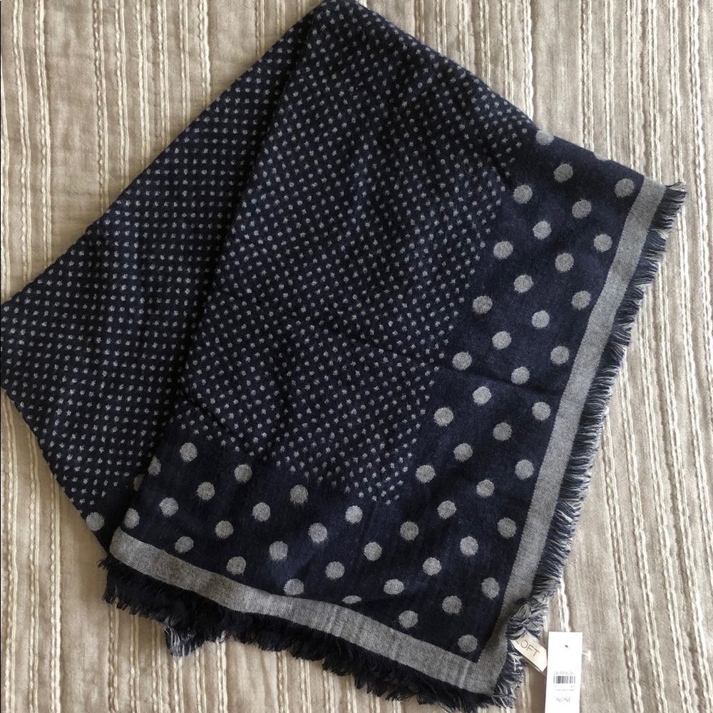 NWT Loft Scarf Navy/Gray